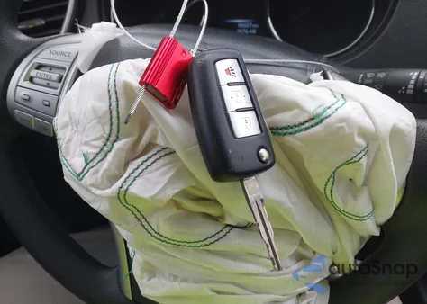 2015 Nissan Rogue S из США, поврежденный, VIN KNMAT2MT8FP577516